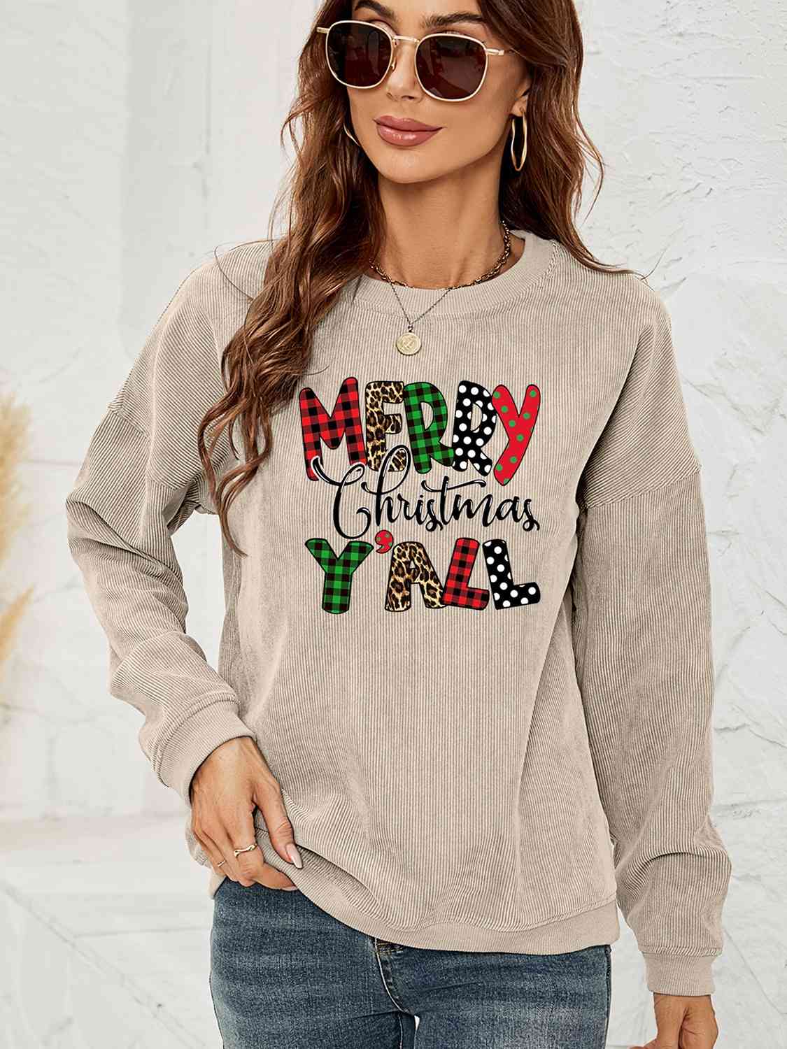 MERRY CHRISTMAS Y'ALL Graphic Sweatshirt